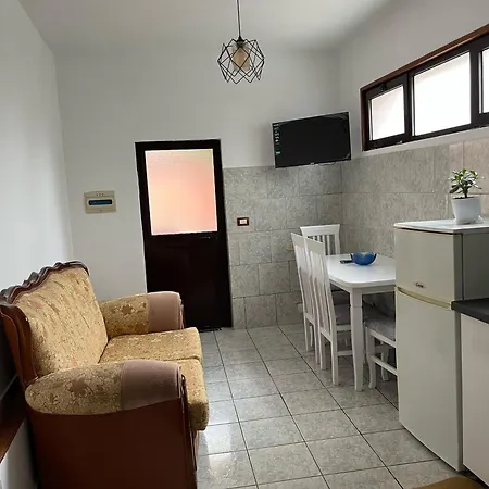 Apartment Roan's